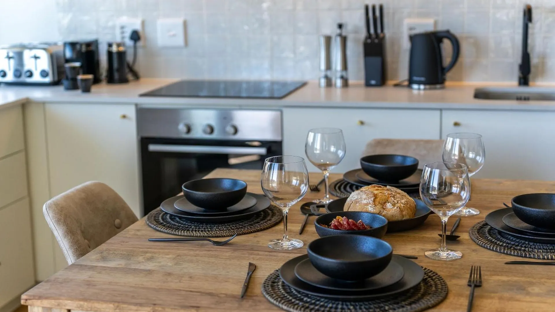 Apartment Diamond Views - Luxury Sea Point Apt With Views Cape Town